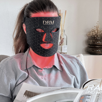 10 Minuten täglich für straffere, reinere und jugendlichere Haut – mit der Dermaskin LED-Maske