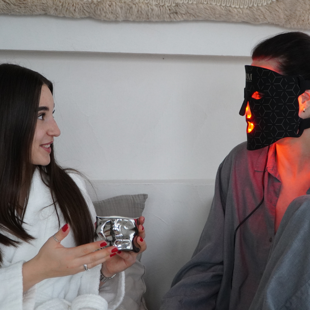 10 Minuten täglich für straffere, reinere und jugendlichere Haut – mit der Dermaskin LED-Maske